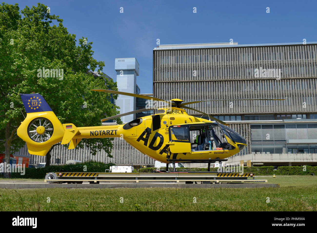 ADAC Hubschrauber Christoph 31, Krankenhaus ´Benjamin Franklin`, Hindenburgdamm, Steglitz, Berlin, Deutschland Stock Photo